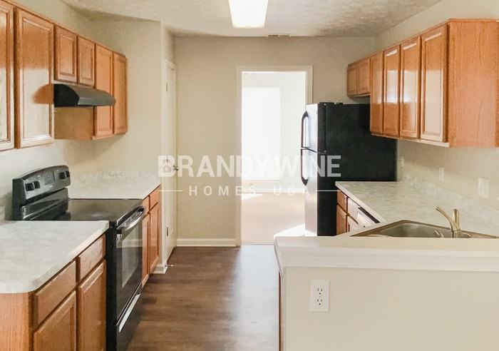 305 Shadetree Ln - Photo 6 of 19