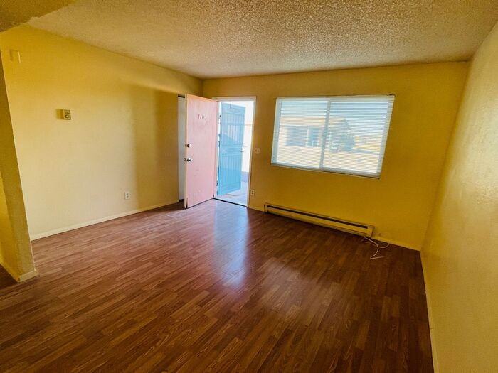 330 E Corona Rd #1103 - Photo 5 of 18