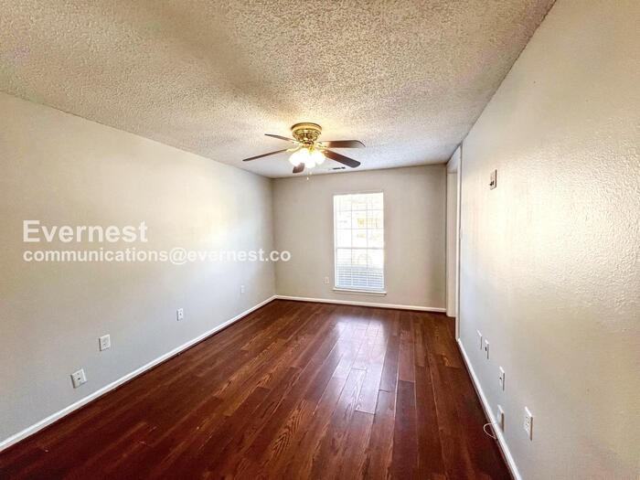 26 Silverleaf Ct - Photo 3 of 19