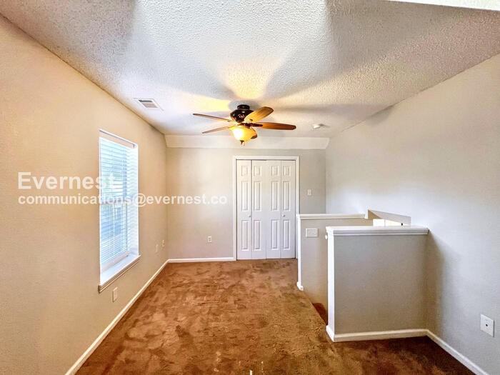 26 Silverleaf Ct - Photo 7 of 19