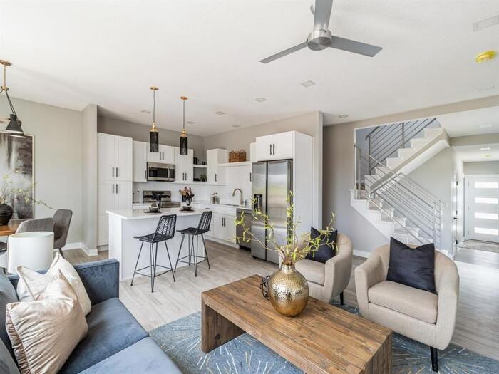 15588 Rocklyn Pl - Photo 4 of 35