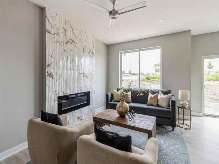 15561 Rocklyn Pl - Photo 3 of 35