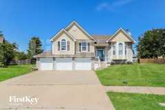 2300 Southwest Stone Bridge Court - Photo 1 of 1