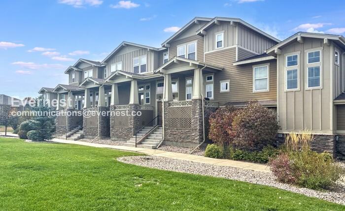 1745 Venice Ln - Photo 2 of 26