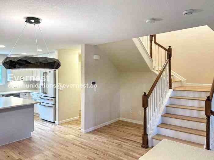 1745 Venice Ln - Photo 5 of 26