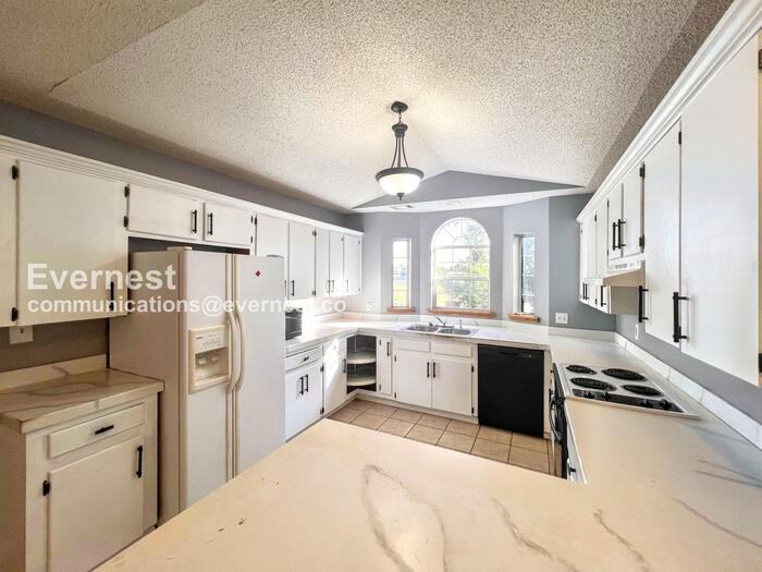 6 Joel Lane - Photo 2 of 20