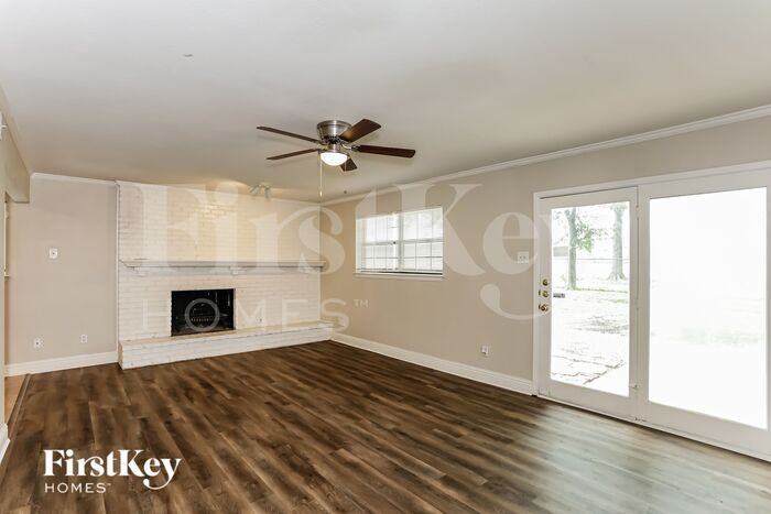 3923 Treeline Drive - Photo 3 of 15