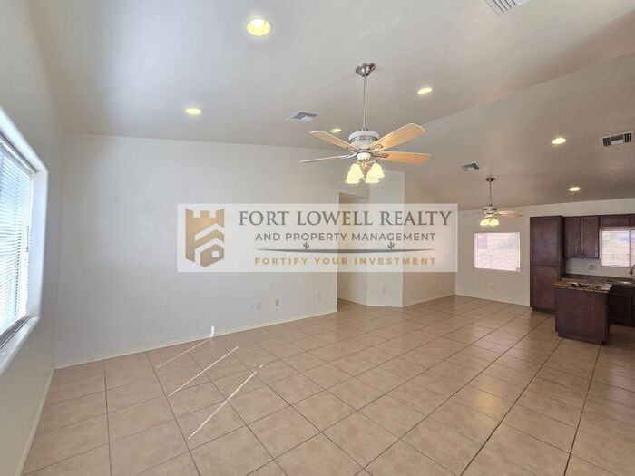 920 W Starr Pass Blvd - Photo 3 of 21