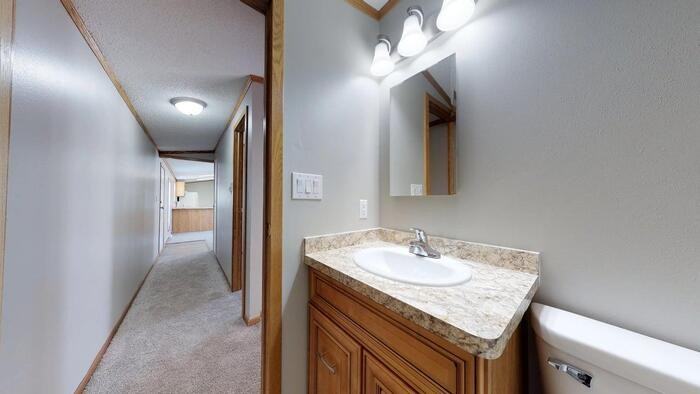 139 American Ave - Photo 5 of 11