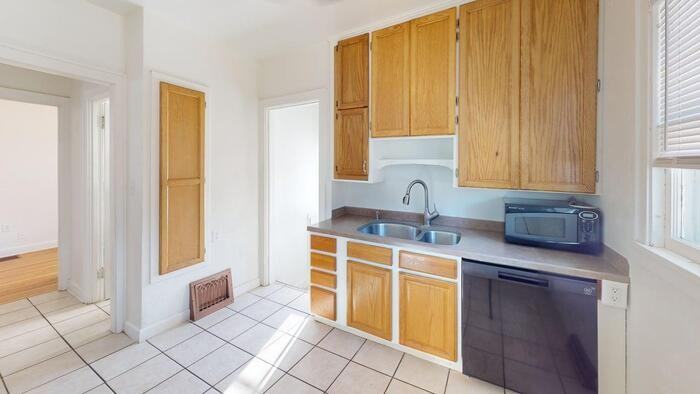 411 W Bowen Ave - Photo 2 of 15