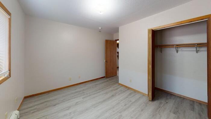 1943 E Capitol Ave #4 - Photo 7 of 8