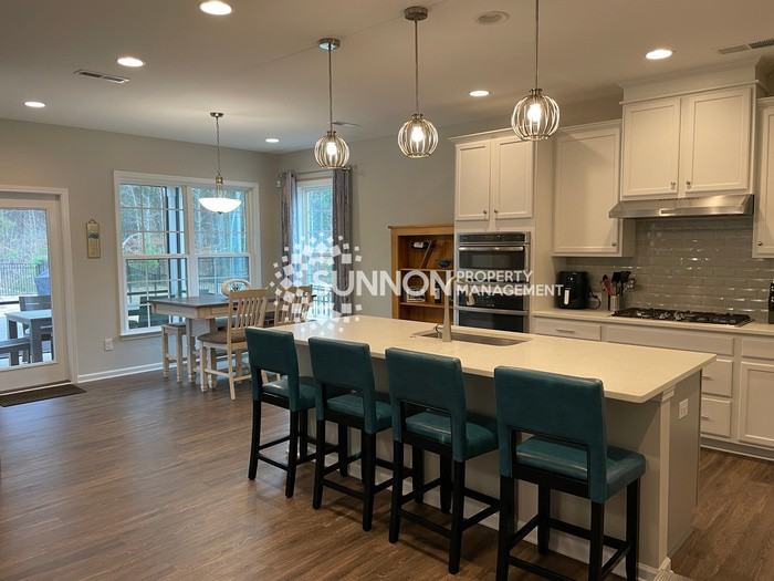 12140 Mcdowell Crossing Pl - Photo 3 of 28