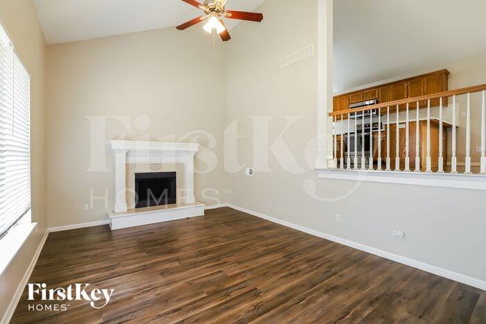 8024 North Spruce Avenue - Photo 2 of 16