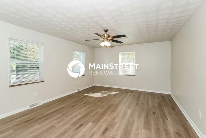 401 Swanee Dr - Photo 5 of 19