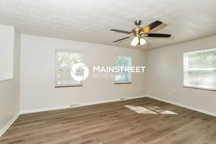 401 Swanee Dr - Photo 6 of 19