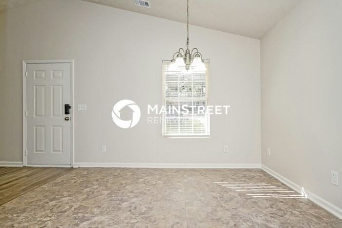 546 Forest Hill Drive - Photo 2 of 18