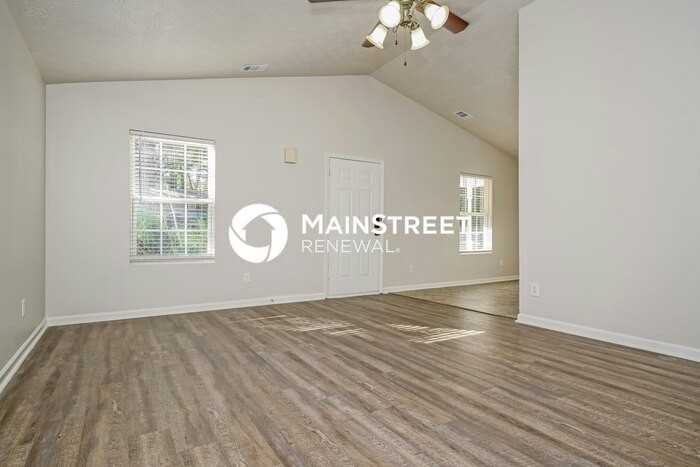 546 Forest Hill Drive - Photo 4 of 18