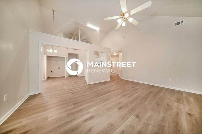 60 Freeman Way - Photo 4 of 19