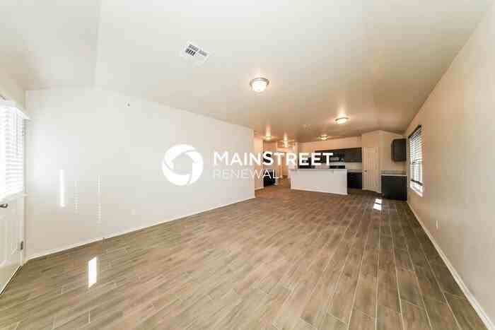 10005 Blue Wing Trl - Photo 4 of 18