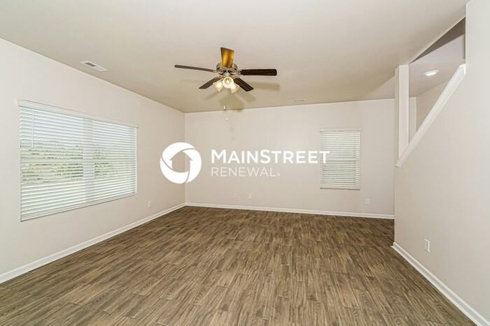 22947 Downing Park Circle - Photo 5 of 19