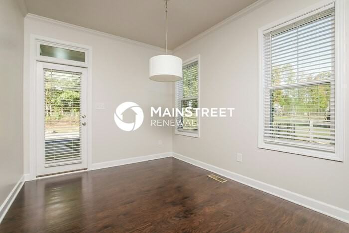 190 Alcock Ln - Photo 5 of 19