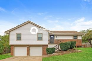 11704 Bristol Ave - Photo 1 of 1