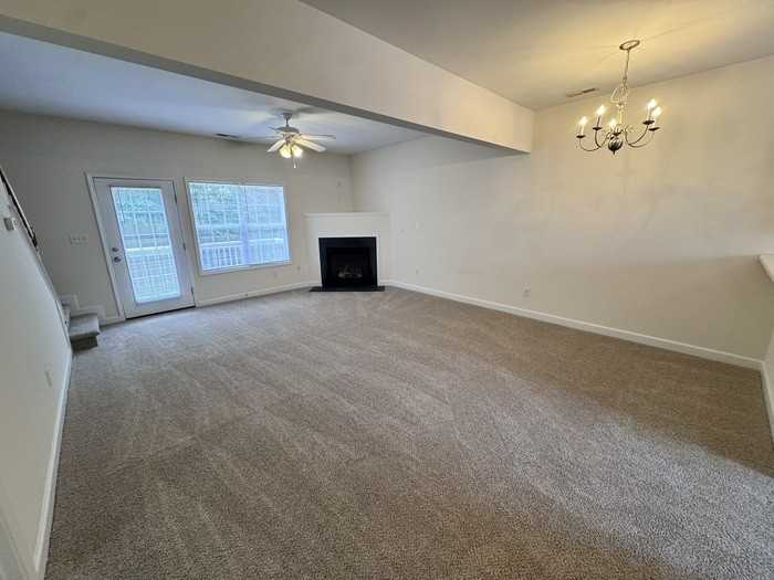 4622 Centrebrook Cir - Photo 5 of 26