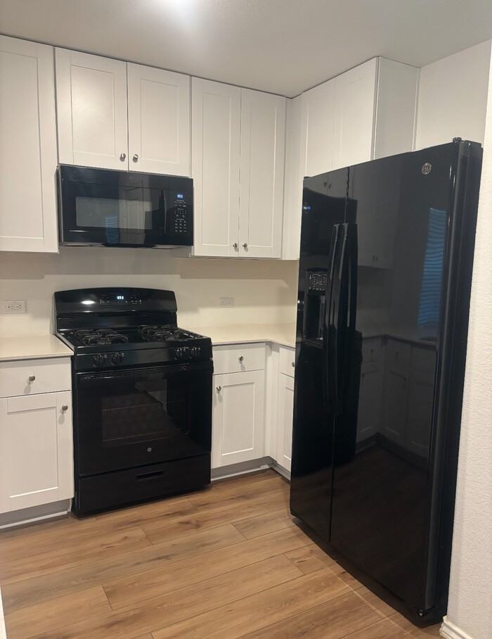 2504 Willkomen Way - Photo 5 of 21