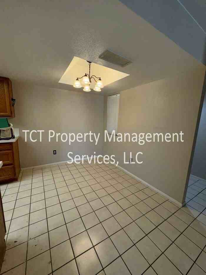 2146 W Isabella Ave #213 - Photo 5 of 11