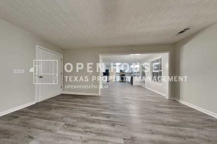 4237 Webb Meadows Dr - Photo 5 of 21