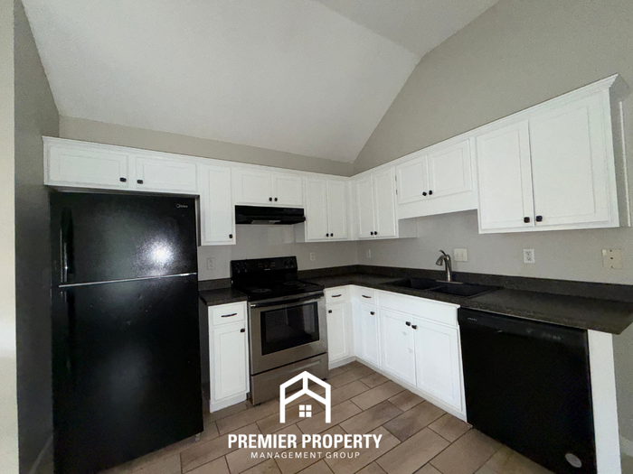 270 Village Dr - Photo 7 of 24