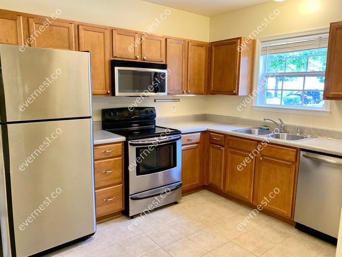 10213 Sarah St - Photo 2 of 27