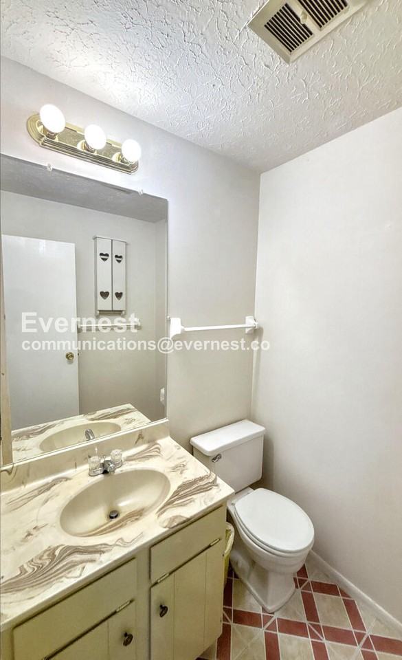 4790 Beaucroft Ct - Photo 6 of 29