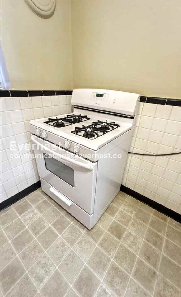 7337 Dartmouth Ave - Photo 4 of 18