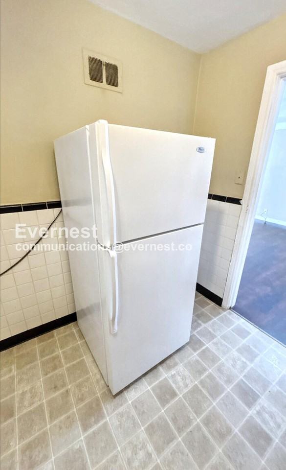 7337 Dartmouth Ave - Photo 5 of 18