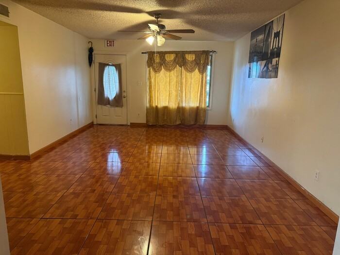 6402 W Avalon Dr - Photo 2 of 14