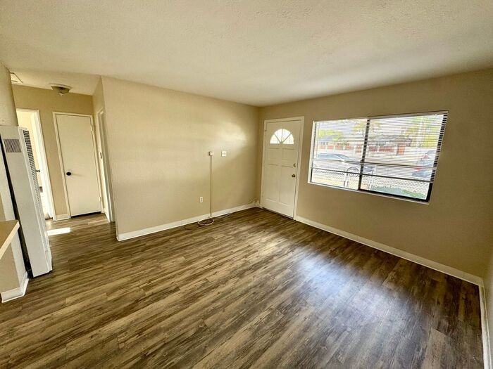 3237 Clairemont Mesa Blvd - Photo 3 of 11