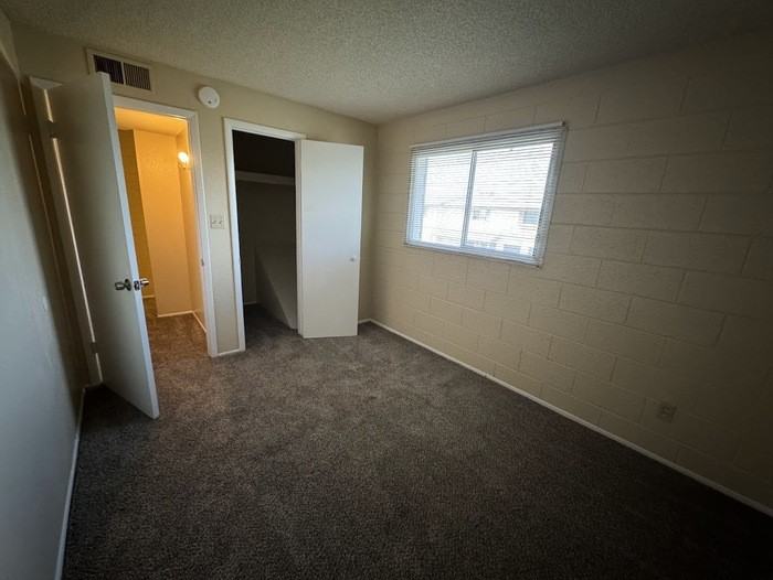 7128 W Highland Ave - Photo 4 of 9