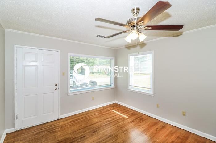 4815 Marcel Ave - Photo 3 of 16