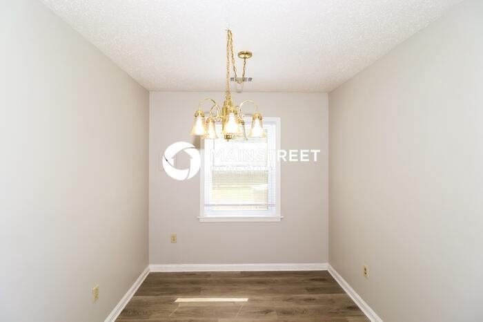 4815 Marcel Ave - Photo 6 of 16