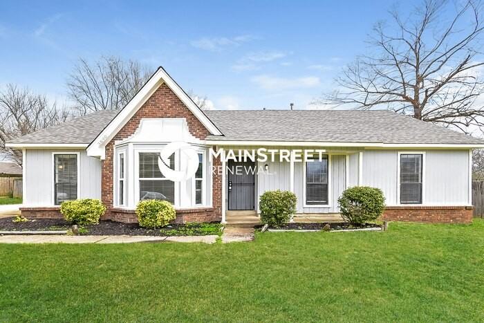 3890 Birchshade Cv - Photo 2 of 16