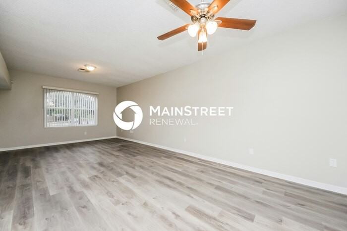 4355 Pembridge Avenue - Photo 3 of 17