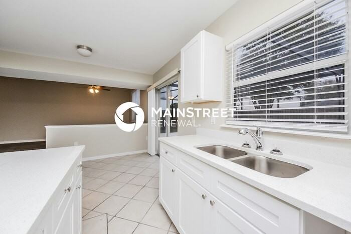 4355 Pembridge Avenue - Photo 6 of 17