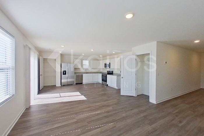 7021 Peppermill Way - Photo 4 of 22