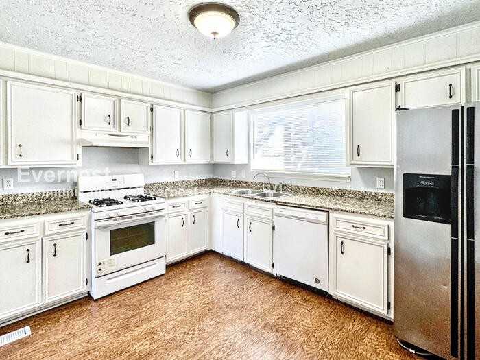 6502 S 83rd East Ave - Photo 7 of 28