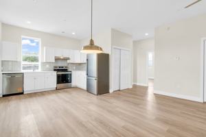 featured image of 18 N Main St #B