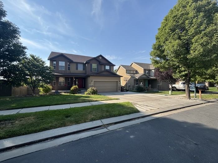 4744 E Silver Mountain Rd