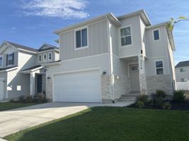 featured image of 3770 N Cuade St