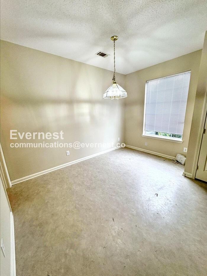 2479 Brianna Dr - Photo 5 of 26