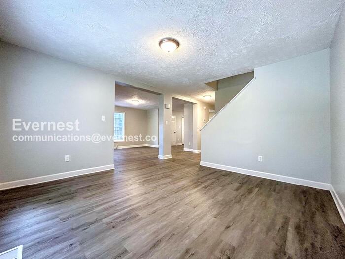 1444 Rome Dr Nw - Photo 7 of 21